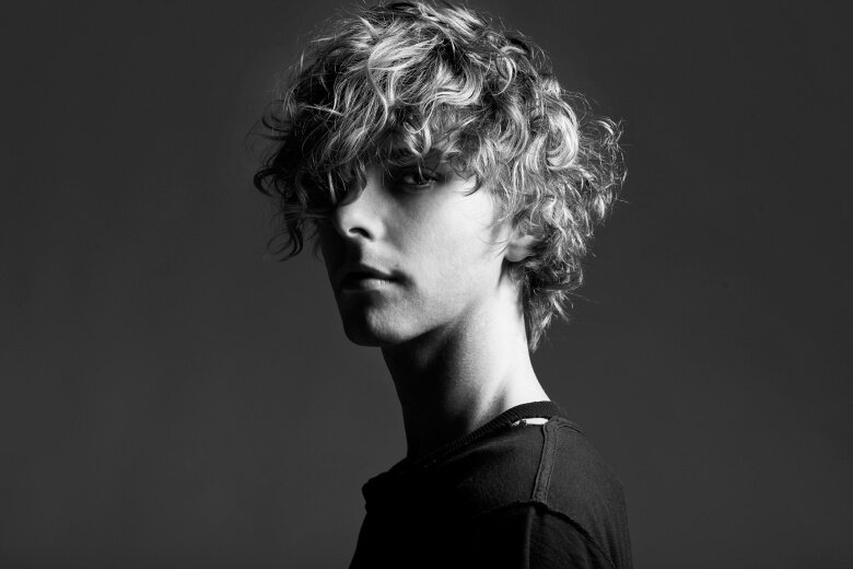 img_artistoftheweekbabyalpaca_144456353139.jpg_guides_hero