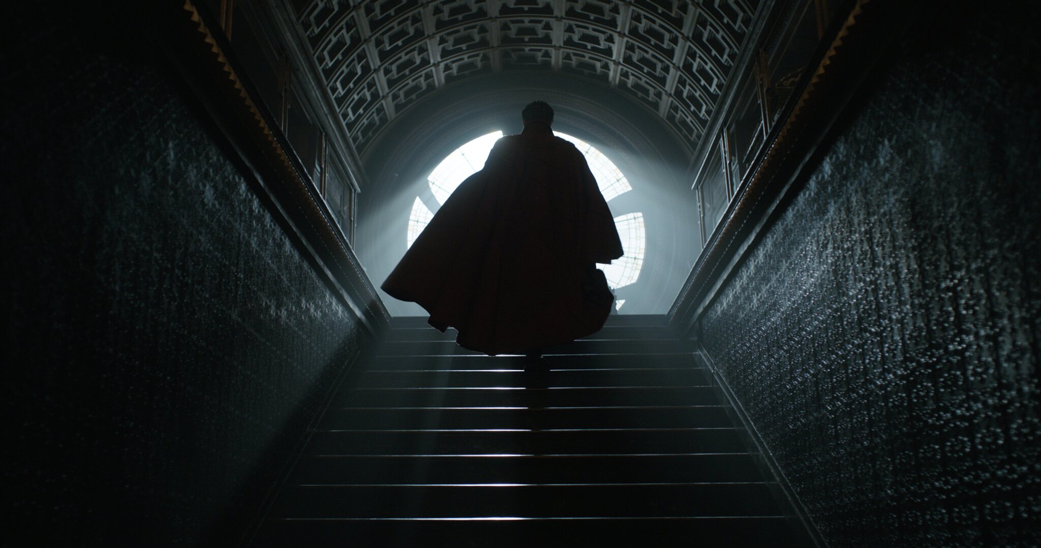Marvel's DOCTOR STRANGE Doctor Stephen Strange (Benedict Cumberbatch) Photo Credit: Film Frame ©2016 Marvel. All Rights Reserved.