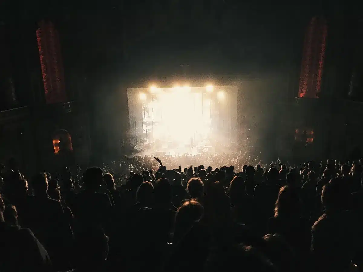Intimate Bastille venue with small audience and stage