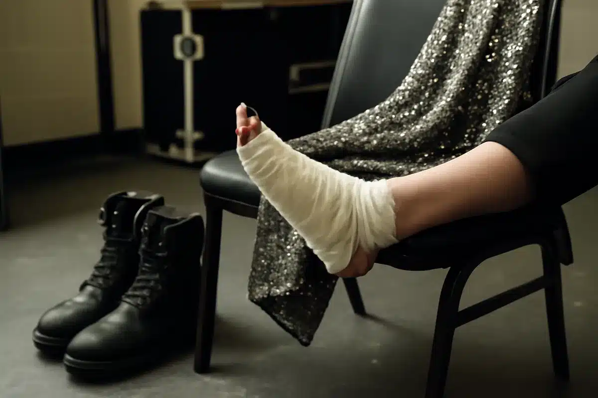 Ariana Grande sidelined by tour injury: singer updates fans, shows in jeopardy